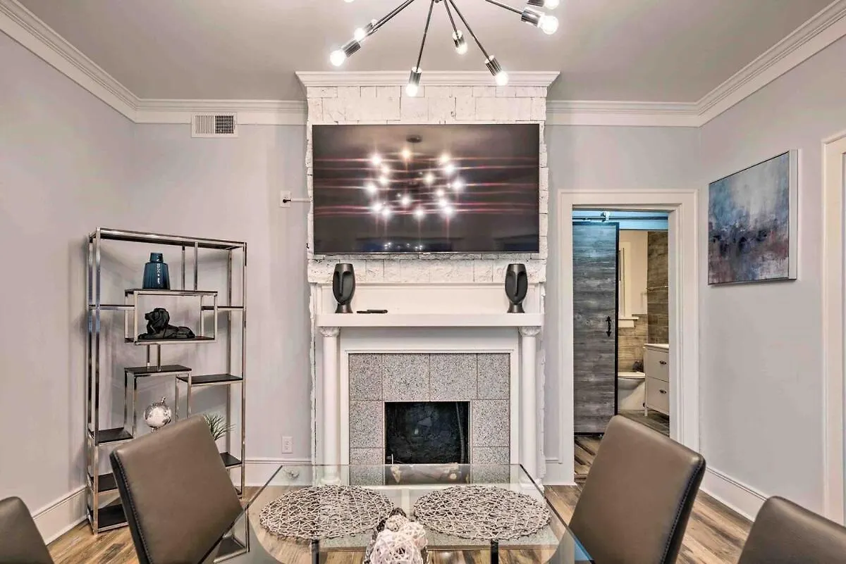Downtown Columbus Premiere Suite 0*,