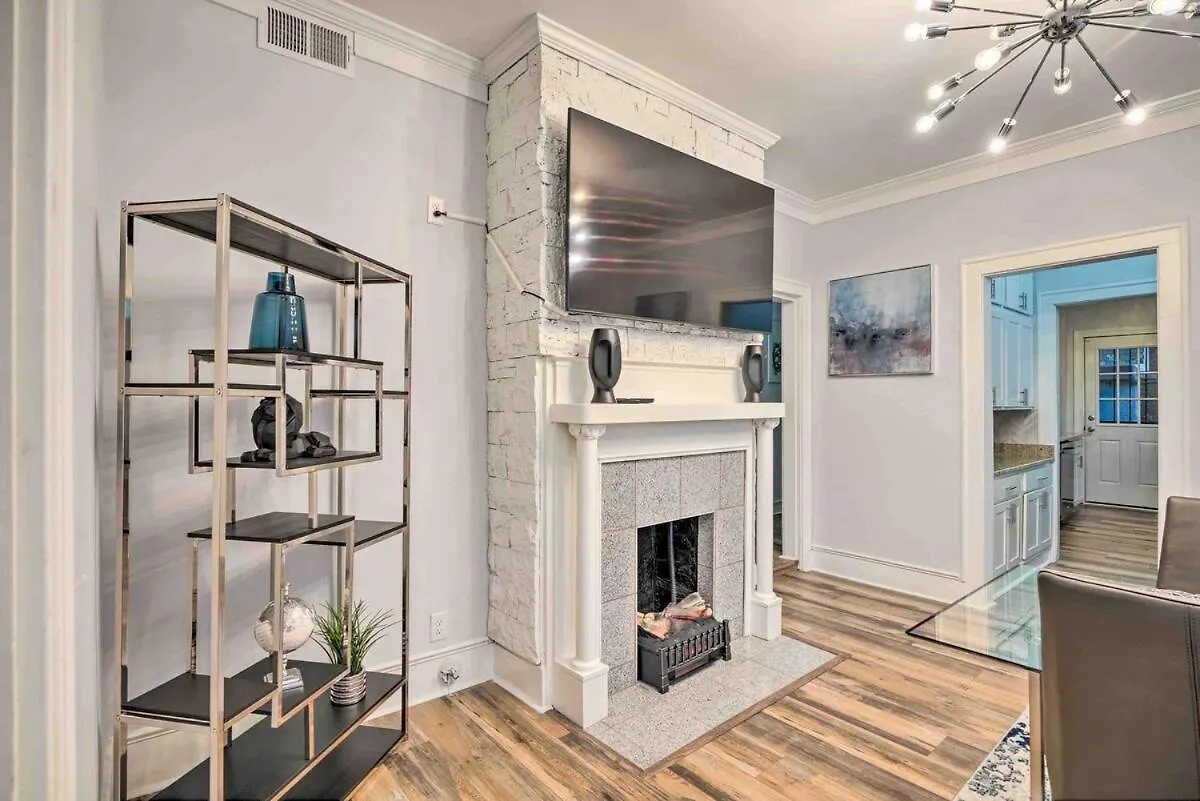 Downtown Columbus Premiere Suite Holiday home