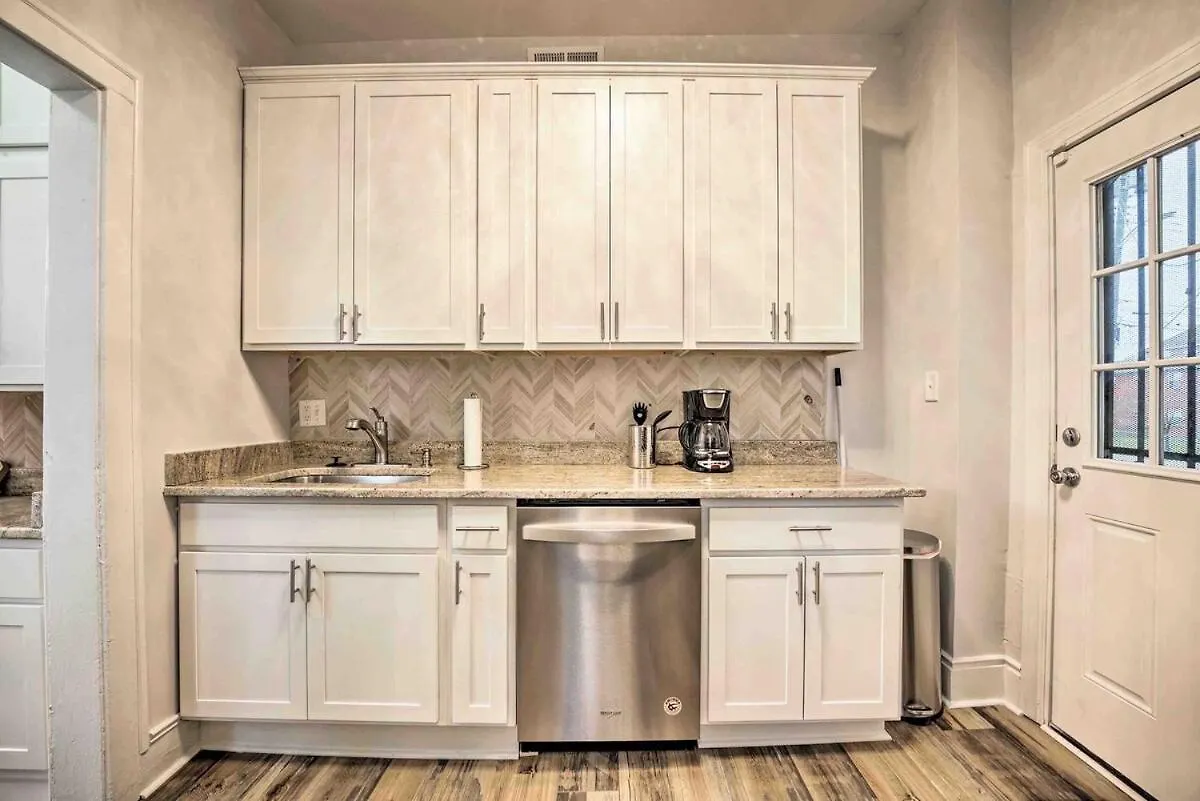 Downtown Columbus Premiere Suite Holiday home